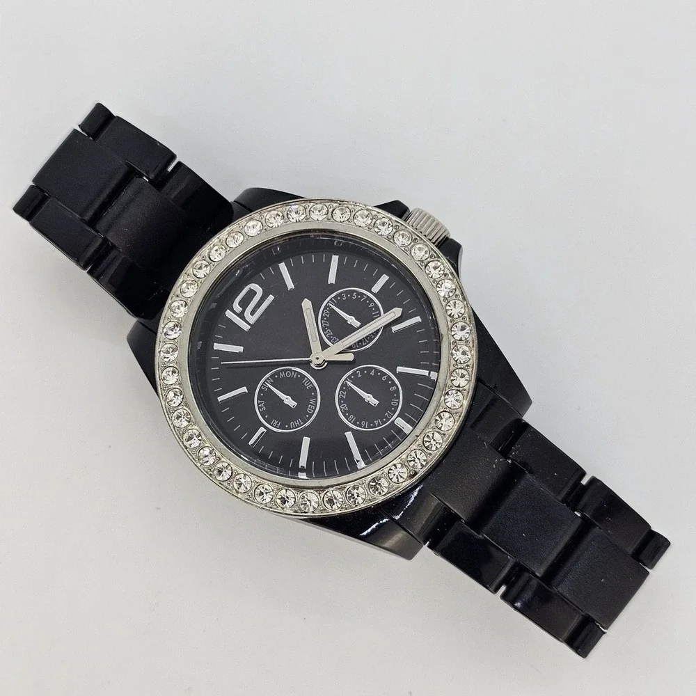 Women's Watch 40MM Black Dial Crystal Bezel Black Bracelet Band 6.5
